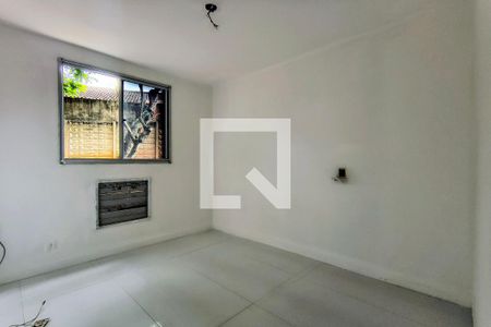 Quarto 1 de apartamento à venda com 2 quartos, 56m² em Taquara, Rio de Janeiro