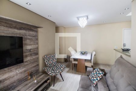 Sala  de apartamento para alugar com 2 quartos, 68m² em Jardim Tupanci, Barueri