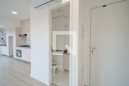 Lavabo de apartamento para alugar com 2 quartos, 79m² em Butantã, São Paulo