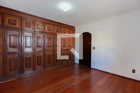 Suíte de casa à venda com 3 quartos, 200m² em Vila Santa Maria, São Paulo