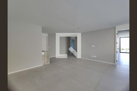 Casa à venda com 5 quartos, 715m² em Barra da Tijuca, Rio de Janeiro