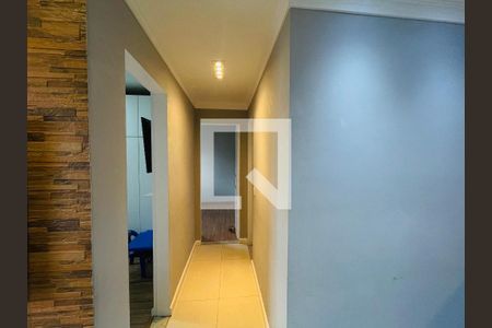 Corredor de apartamento para alugar com 2 quartos, 45m² em Ponte Grande, Guarulhos