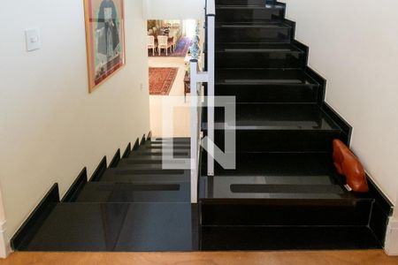 Sala de Estar de casa à venda com 4 quartos, 360m² em Jardim Prudência, São Paulo