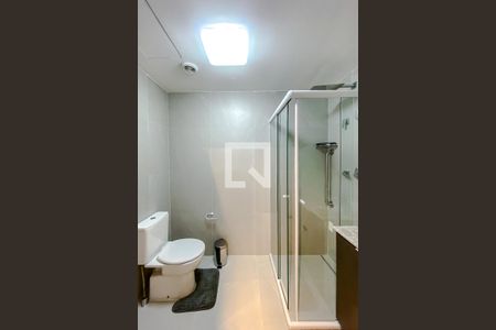 Banheiro de kitnet/studio para alugar com 1 quarto, 33m² em Jardim Aurélia, São Paulo