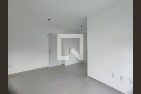 Sala de apartamento para alugar com 2 quartos, 51m² em Recreio dos Bandeirantes, Rio de Janeiro