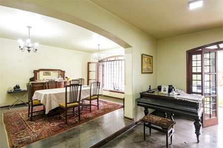 Casa à venda com 4 quartos, 579m² em Vila Cruzeiro, São Paulo