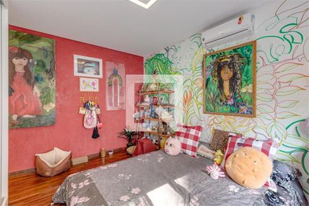 Casa à venda com 4 quartos, 396m² em Jardim dos Estados, São Paulo