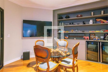 Apartamento à venda com 4 quartos, 240m² em Jardim Fonte do Morumbi, São Paulo