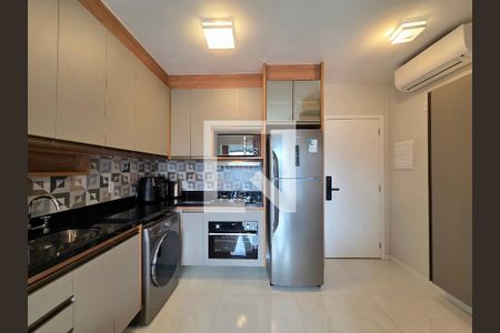 Sala/Cozinha de apartamento para alugar com 1 quarto, 29m² em Indianópolis, São Paulo