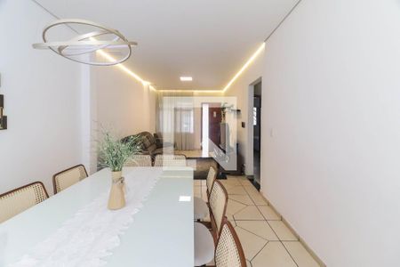Sala de casa à venda com 3 quartos, 150m² em Vila Gomes, São Paulo
