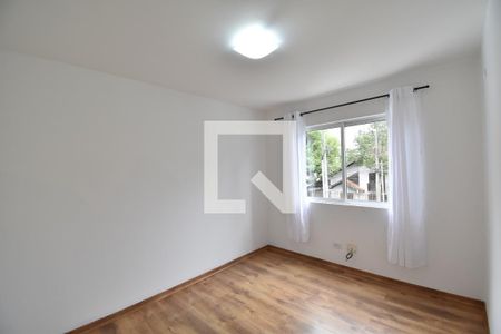 Quarto  de casa de condomínio para alugar com 3 quartos, 129m² em Santo Inácio, Curitiba