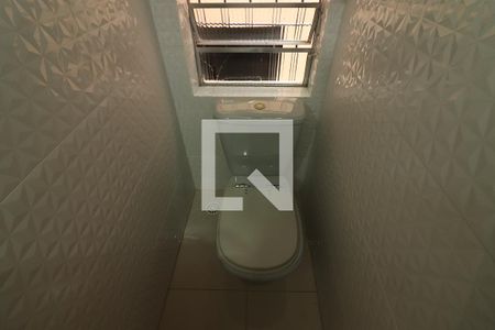 Lavabo de casa para alugar com 4 quartos, 143m² em Alves Dias, São Bernardo do Campo
