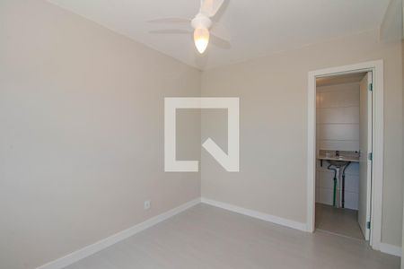 Suíte de apartamento para alugar com 2 quartos, 62m² em Jardim Sabará, Porto Alegre