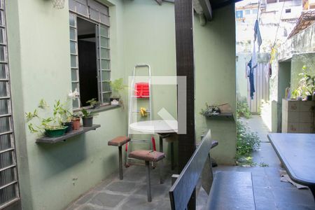 Área externa de casa à venda com 5 quartos, 360m² em Aparecida, Belo Horizonte