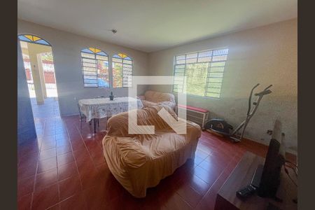 Sala de casa à venda com 5 quartos, 360m² em Aparecida, Belo Horizonte