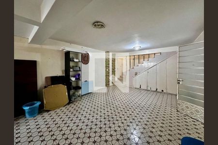 Casa à venda com 5 quartos, 331m² em Chácara Monte Alegre, São Paulo