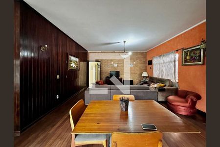 Casa à venda com 5 quartos, 331m² em Chácara Monte Alegre, São Paulo