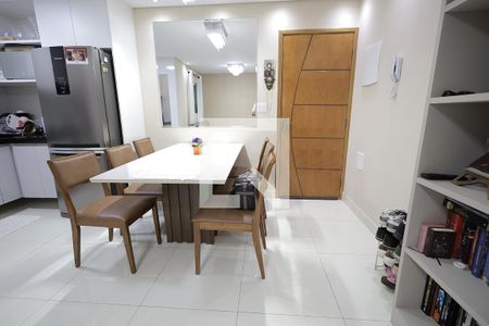 Sala de apartamento à venda com 2 quartos, 64m² em Campestre, Santo André