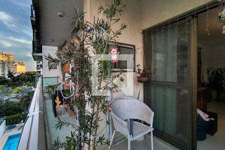 Varanda de apartamento à venda com 2 quartos, 66m² em Barra Olímpica, Rio de Janeiro