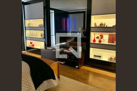 Casa à venda com 5 quartos, 640m² em Morumbi, São Paulo