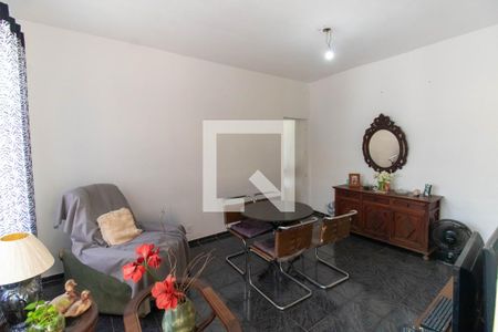 Sala de casa à venda com 2 quartos, 800m² em Tenente Jardim, Niterói