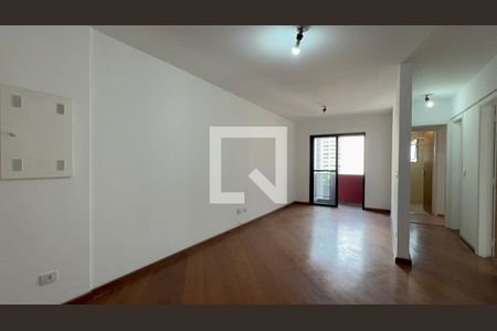 Sala de apartamento para alugar com 2 quartos, 68m² em Cerqueira César, São Paulo