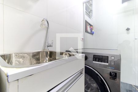 Banheiro de apartamento à venda com 1 quarto, 38m² em República, São Paulo