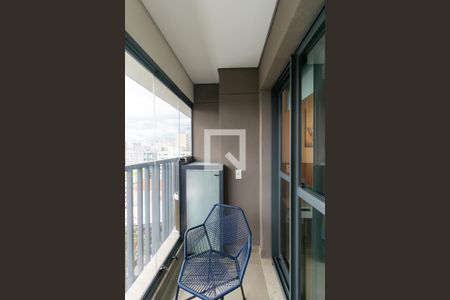 Varanda  de kitnet/studio para alugar com 1 quarto, 29m² em Liberdade, São Paulo