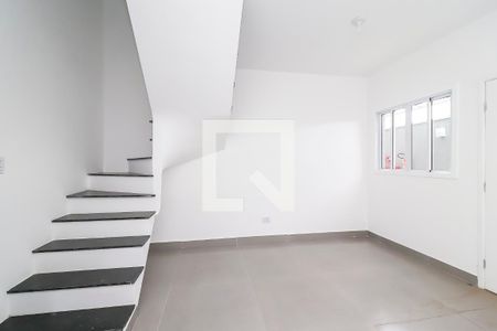 Sala de casa de condomínio à venda com 2 quartos, 87m² em Itaquera, São Paulo