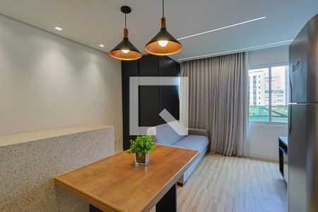 Sala/Cozinha de apartamento à venda com 1 quarto, 40m² em Funcionários, Belo Horizonte