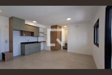 Living de kitnet/studio para alugar com 1 quarto, 46m² em Centro, Campinas