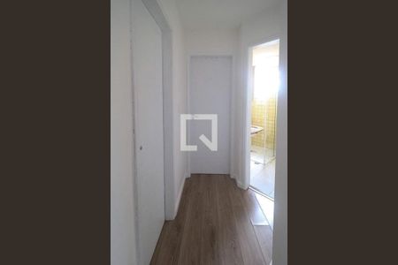 Corredor de apartamento para alugar com 2 quartos, 58m² em Chácara Inglesa, São Paulo