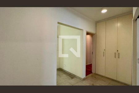Hall de entrada de casa à venda com 4 quartos, 360m² em Vila Madalena, São Paulo