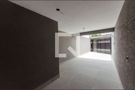 Garagem de casa à venda com 3 quartos, 132m² em Jardim Sao Jose, São Paulo
