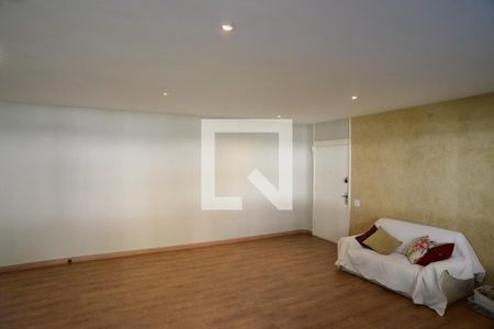 Sala de apartamento para alugar com 4 quartos, 215m² em Barra da Tijuca, Rio de Janeiro
