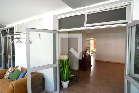 Varanda de apartamento para alugar com 4 quartos, 215m² em Barra da Tijuca, Rio de Janeiro