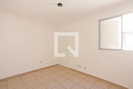 Sala de apartamento para alugar com 2 quartos, 85m² em Brasil, Uberlândia