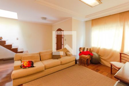 Casa à venda com 5 quartos, 277m² em Vila Rosalia, Guarulhos