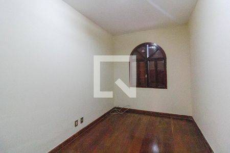 Casa à venda com 5 quartos, 277m² em Vila Rosalia, Guarulhos