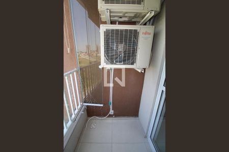 Sacada Sala/Cozinha de apartamento para alugar com 2 quartos, 52m² em Colinas do Paratehy, São José dos Campos