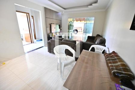 Casa para alugar com 3 quartos, 200m² em Residencial Center Ville, Goiânia