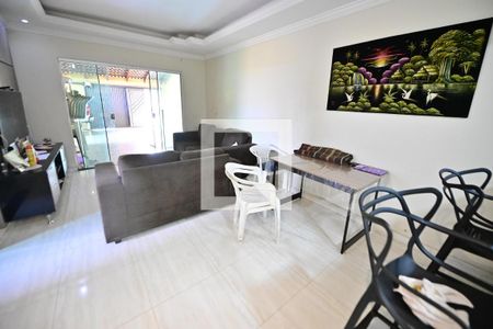 Casa para alugar com 3 quartos, 200m² em Residencial Center Ville, Goiânia