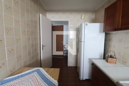 Cozinha de apartamento para alugar com 3 quartos, 85m² em Jardim Sao Miguel, Guarujá