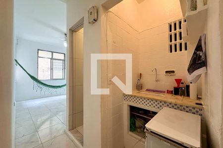Cozinha de kitnet/studio para alugar com 1 quarto, 24m² em Botafogo, Rio de Janeiro