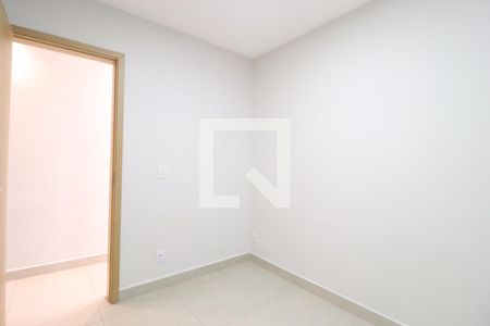 Quarto 1 de apartamento para alugar com 2 quartos, 56m² em Aclimação, Uberlândia