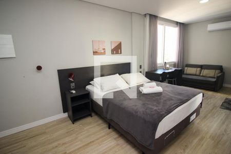Sala/Quarto de kitnet/studio para alugar com 1 quarto, 30m² em Centro Histórico, Porto Alegre