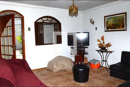 Sala de casa à venda com 6 quartos, 380m² em Goiânia, Belo Horizonte