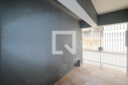 Garagem de casa à venda com 2 quartos, 100m² em Santo Antônio, São Caetano do Sul