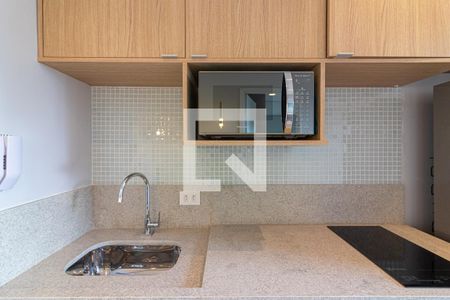 Cozinha de apartamento para alugar com 1 quarto, 30m² em Vila Olímpia, São Paulo