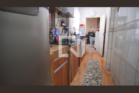 Cozinha de casa à venda com 2 quartos, 70m² em Campo Novo, Porto Alegre
